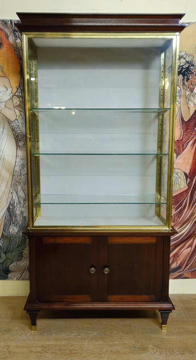 Vitrine de présentation style LVI en bois et laiton doré – 4 étagères en verre -photo-1
