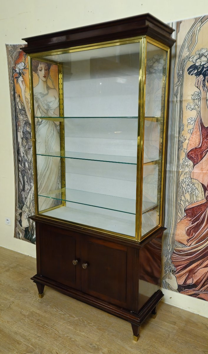 Vitrine de présentation style LVI en bois et laiton doré – 4 étagères en verre -photo-2