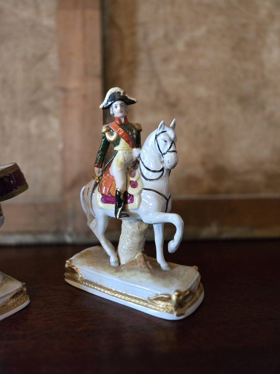 Paire de sujets en porcelaine – Cavaliers Empire – Garde Impériale & A. Cheval / Bessières -photo-4