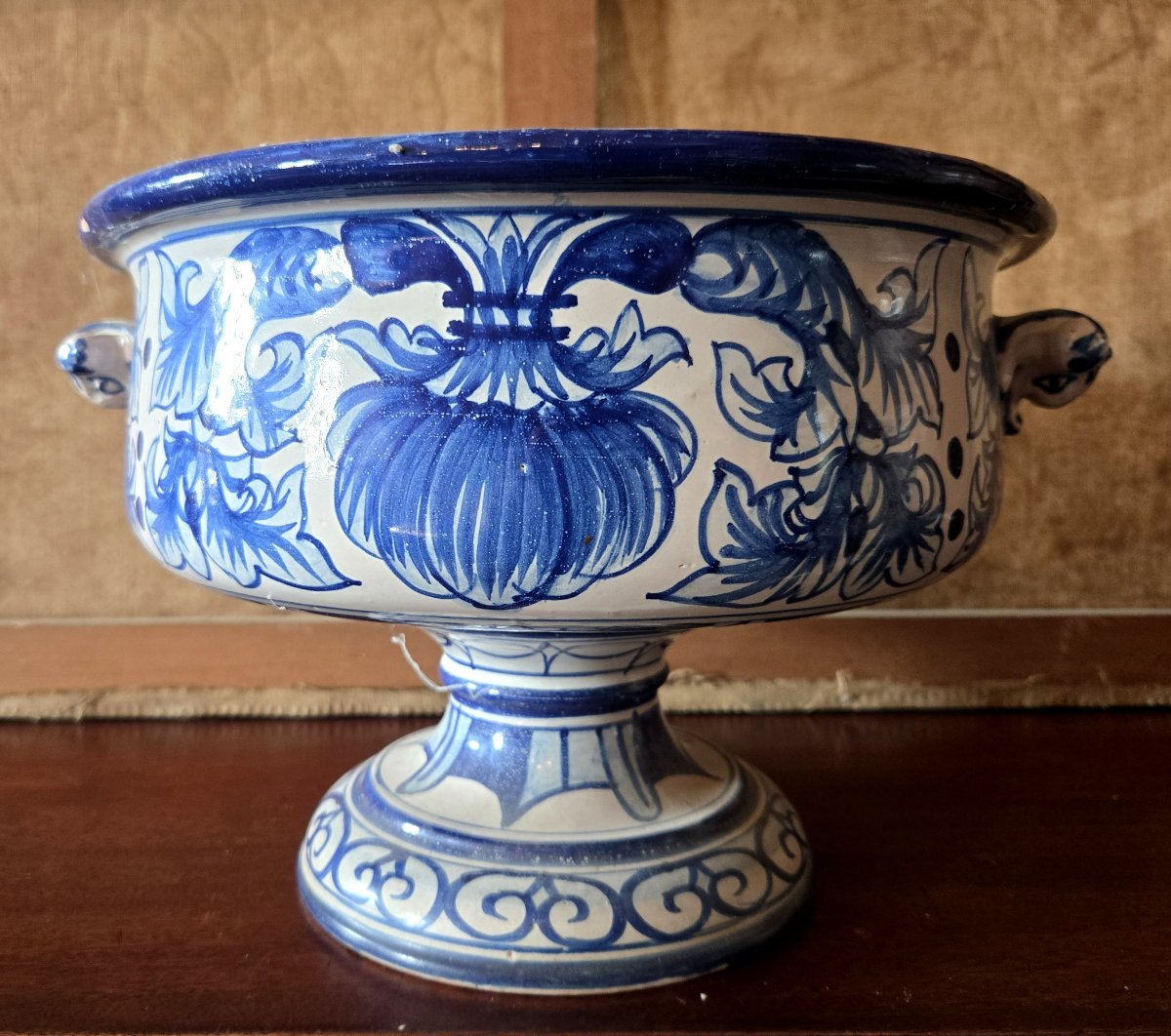 Antoine Montagnon In Nevers: Footed Earthenware Bowl With Blue Decoration -photo-1