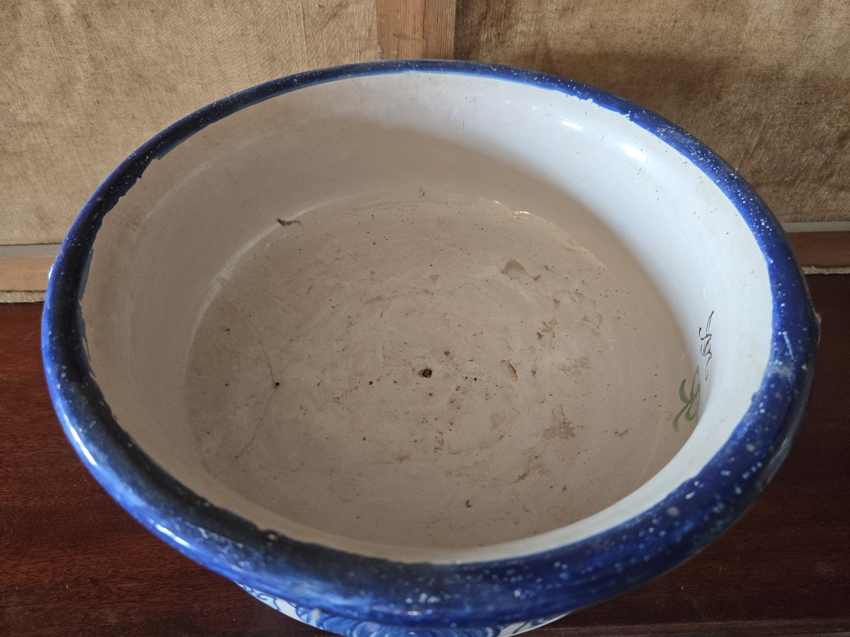 Antoine Montagnon In Nevers: Footed Earthenware Bowl With Blue Decoration -photo-3