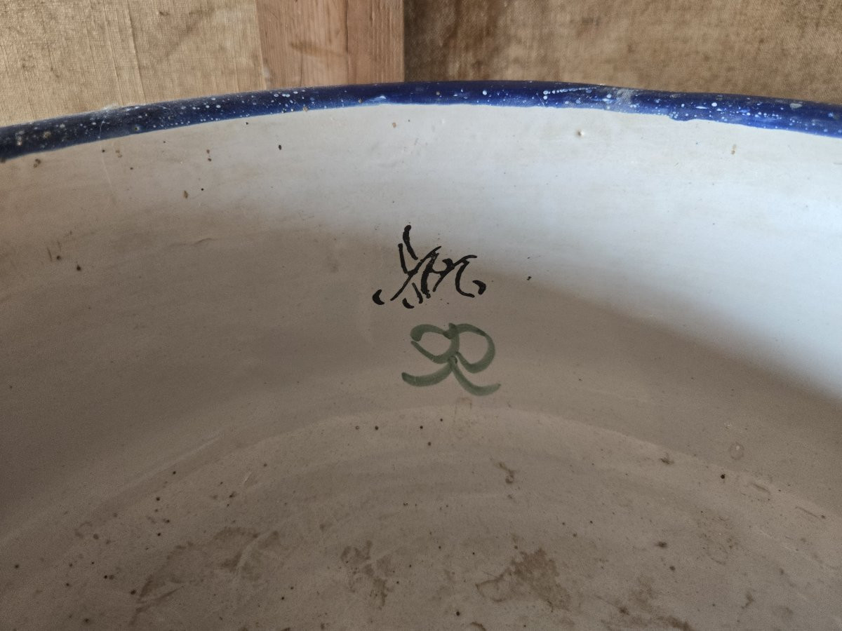 Antoine Montagnon In Nevers: Footed Earthenware Bowl With Blue Decoration -photo-7