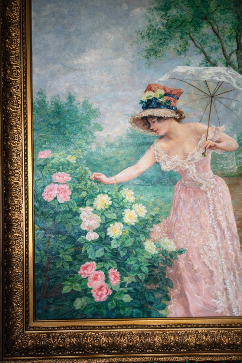 Immense Huile sur toile – Jeune femme aux roses - époque Art Nouveau – Trés Grand format-photo-3