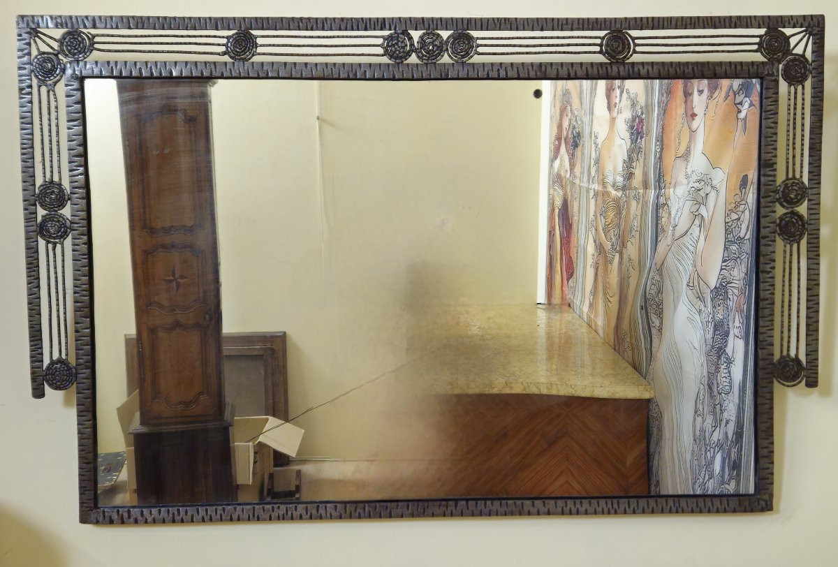 Grand miroir époque Art Déco en fer martelé – Décor géométrique à rosaces -photo-7