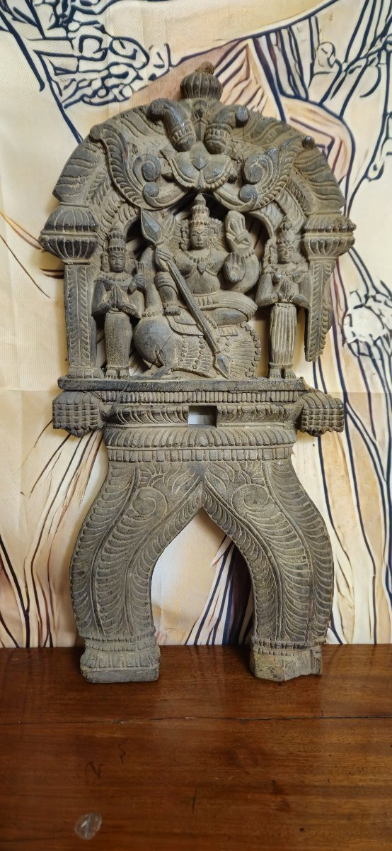 Sculpture ancienne en bois – Divinité Indonesienne finement sculptée - XIXeme -photo-1