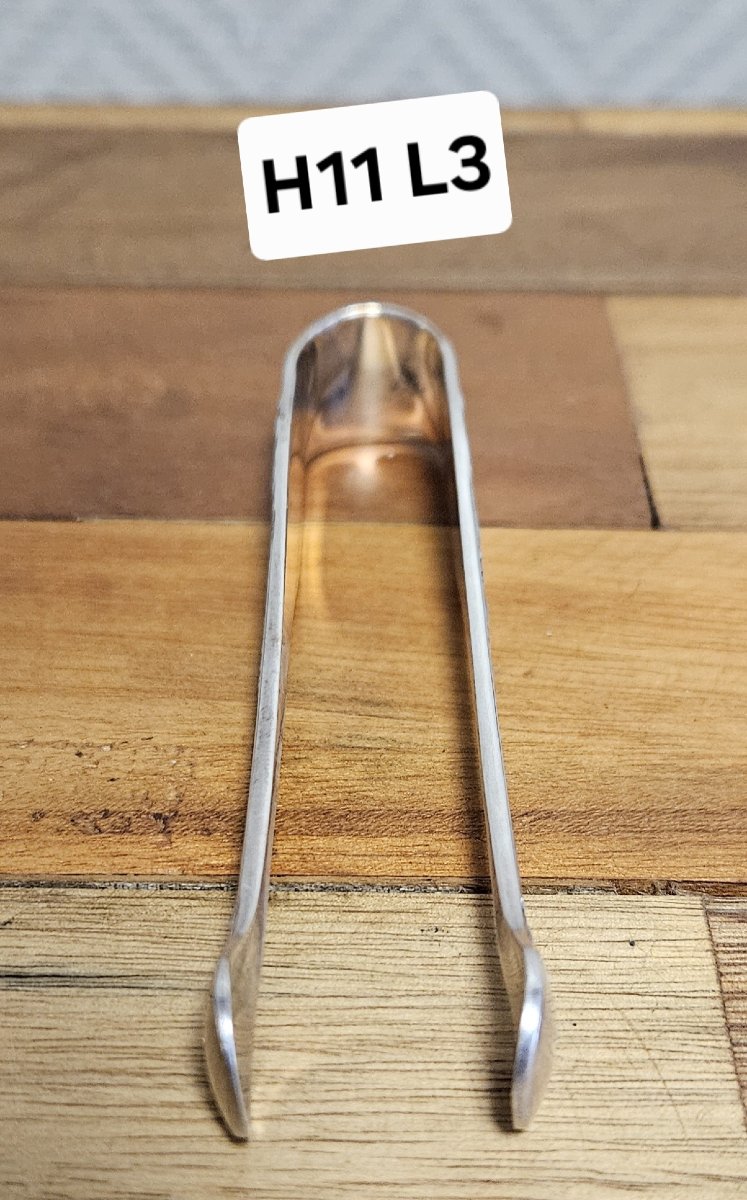 Pince à sucre Christofle en métal argenté – Décor coquille style Louis XV -photo-6