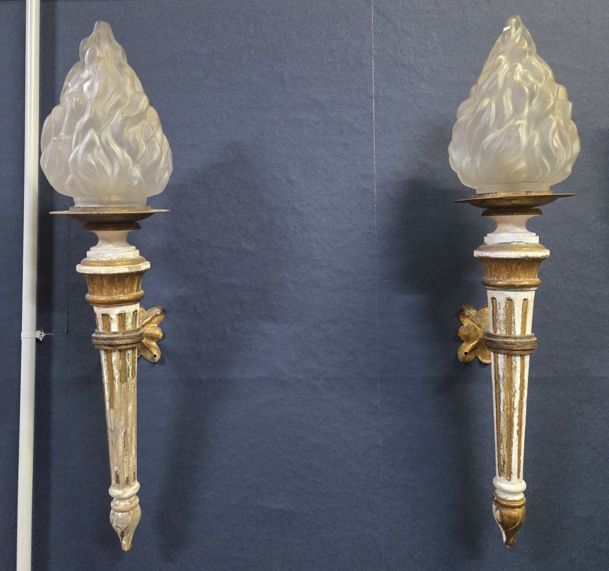 Paire d’appliques murales style Louis XVI – flambeaux décoratifs (B)  / H 76 cm-photo-3