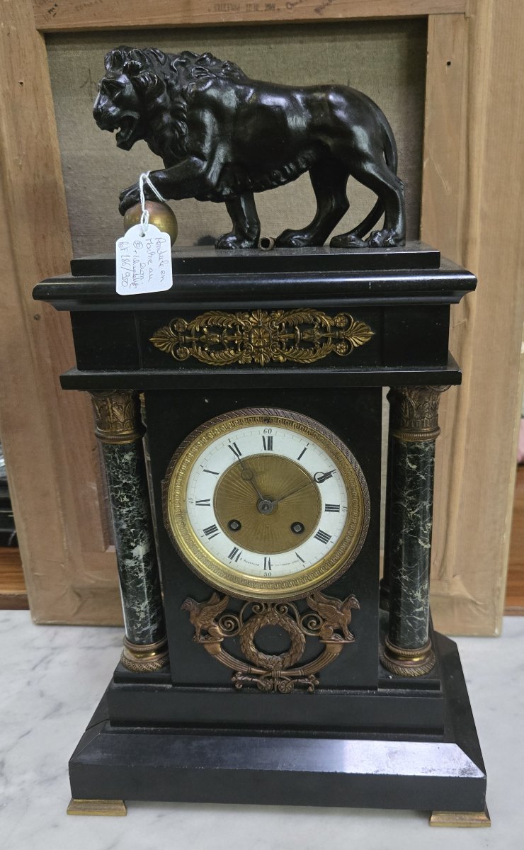 19th Century Empire Style Clock With Patinated Bronze Lion – Black Marble -photo-1