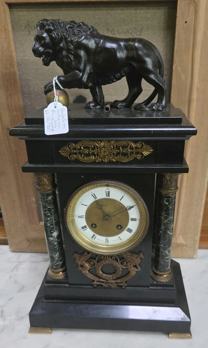 19th Century Empire Style Clock With Patinated Bronze Lion – Black Marble -photo-2