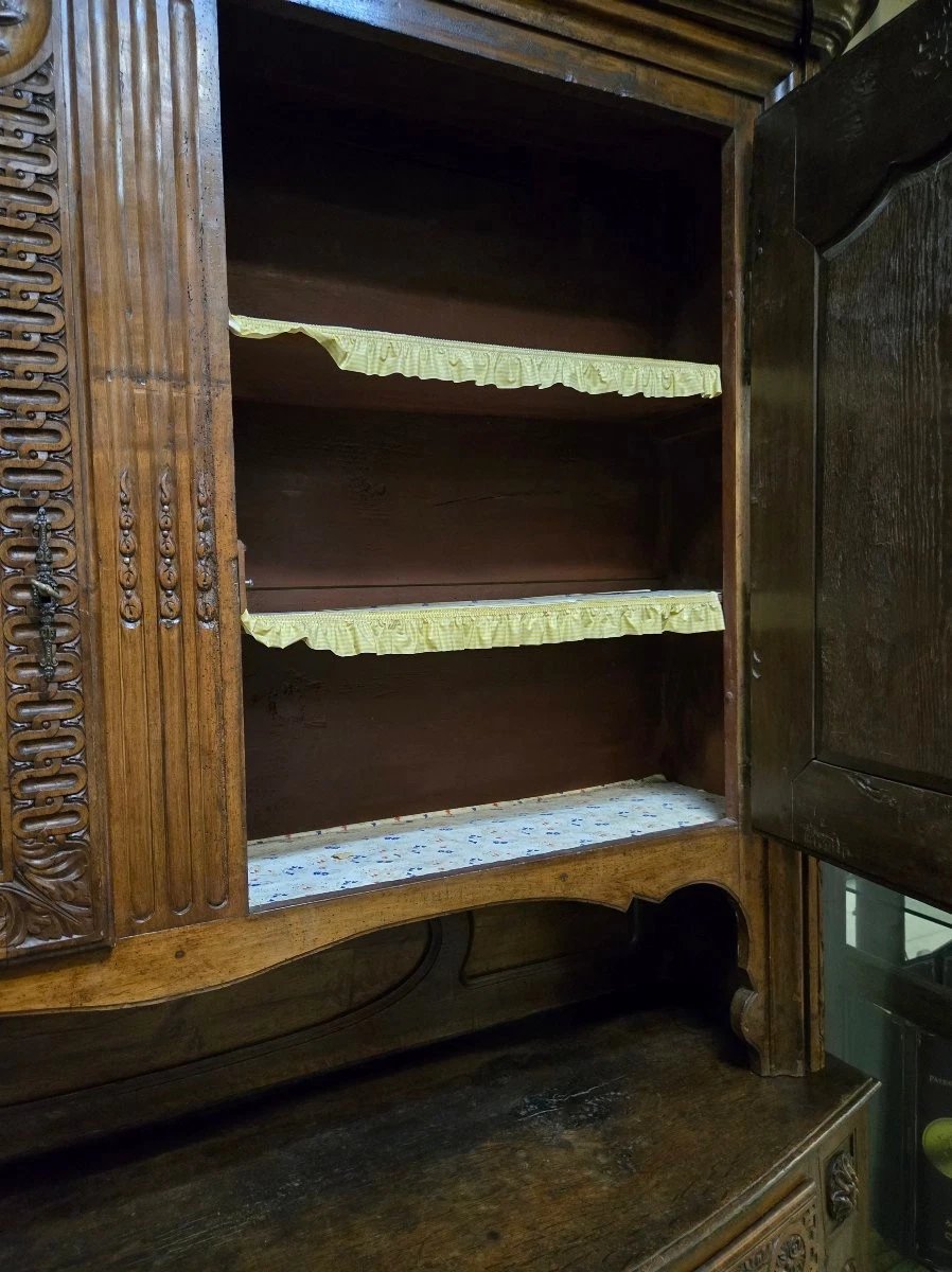 Important buffet d’époque XVIIIᵉ siècle en noyer -photo-5