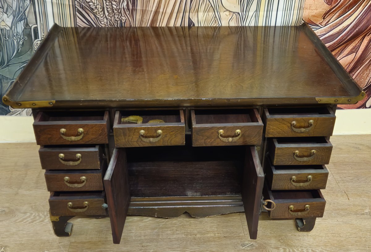 Asian-inspired Decorative Cabinet/low Sideboard – Solid Wood And Gilt Brass Fittings -photo-6