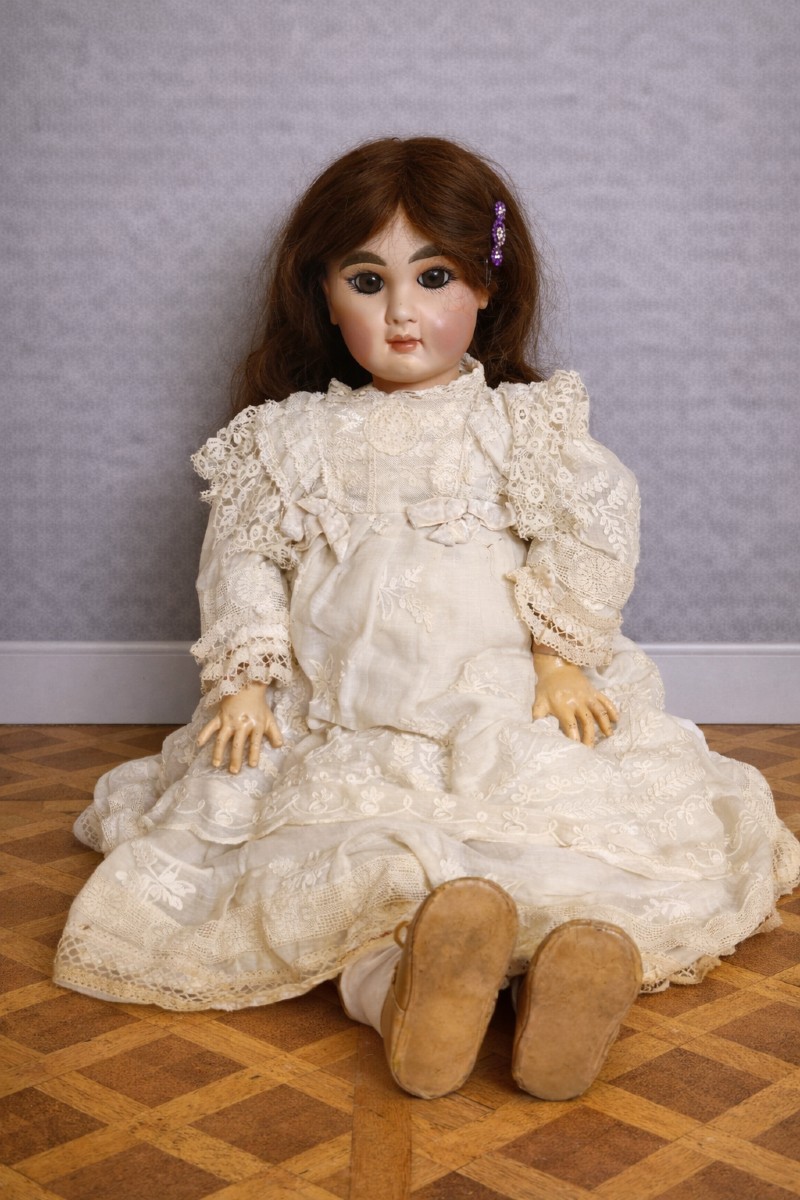 Grande poupée ancienne Jumeau – tête porcelaine marquée “TÊTE JUMEAU” n°12 – vers 1900 – -photo-1