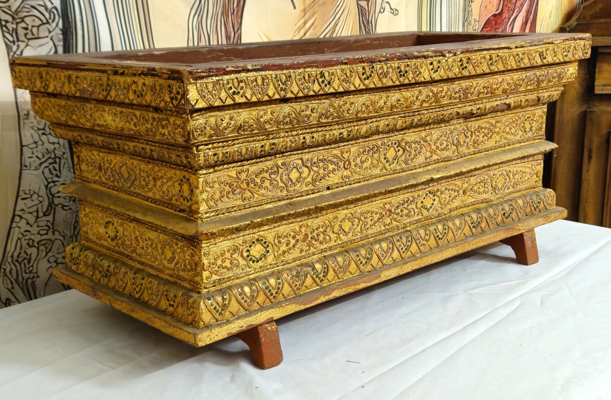 Jardiniére ancienne en bois sculpté et doré – décor oriental / Inde - fin XIXeme -photo-4