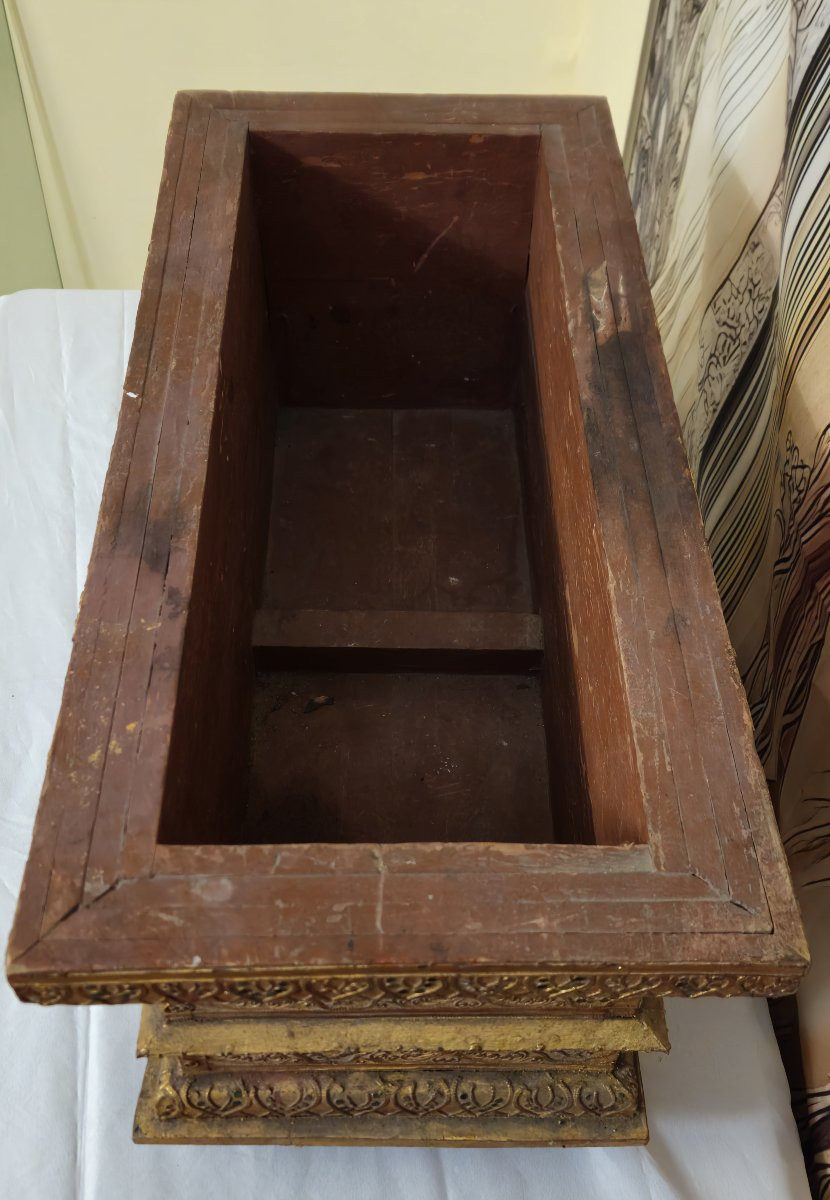 Jardiniére ancienne en bois sculpté et doré – décor oriental / Inde - fin XIXeme -photo-5