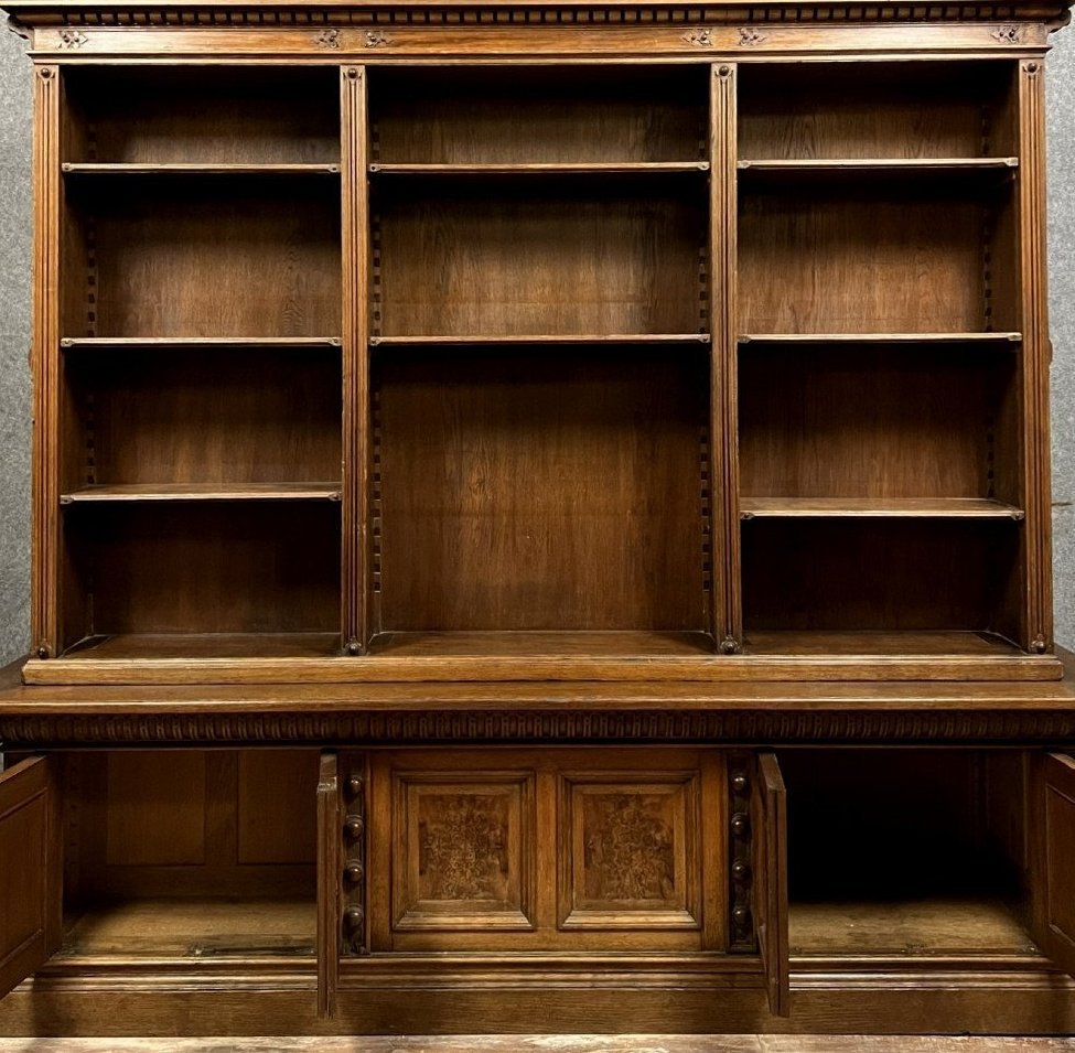 Importante vitrine double face – Style Renaissance – Noyer et loupe – XIXᵉ-photo-7