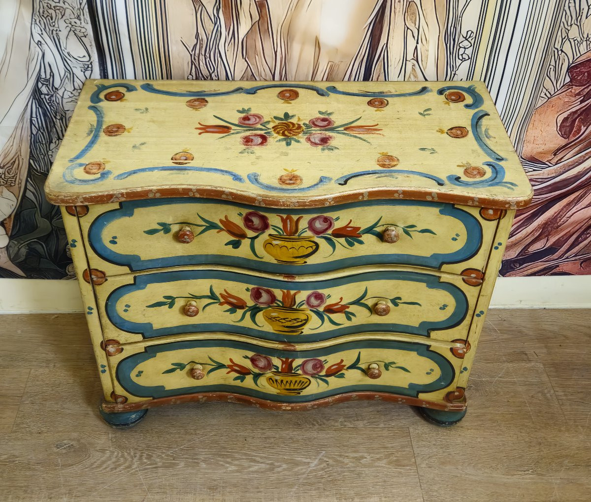 Painted, Curved Chest Of Drawers In The Venetian Louis XV Style – 20th Century -photo-2