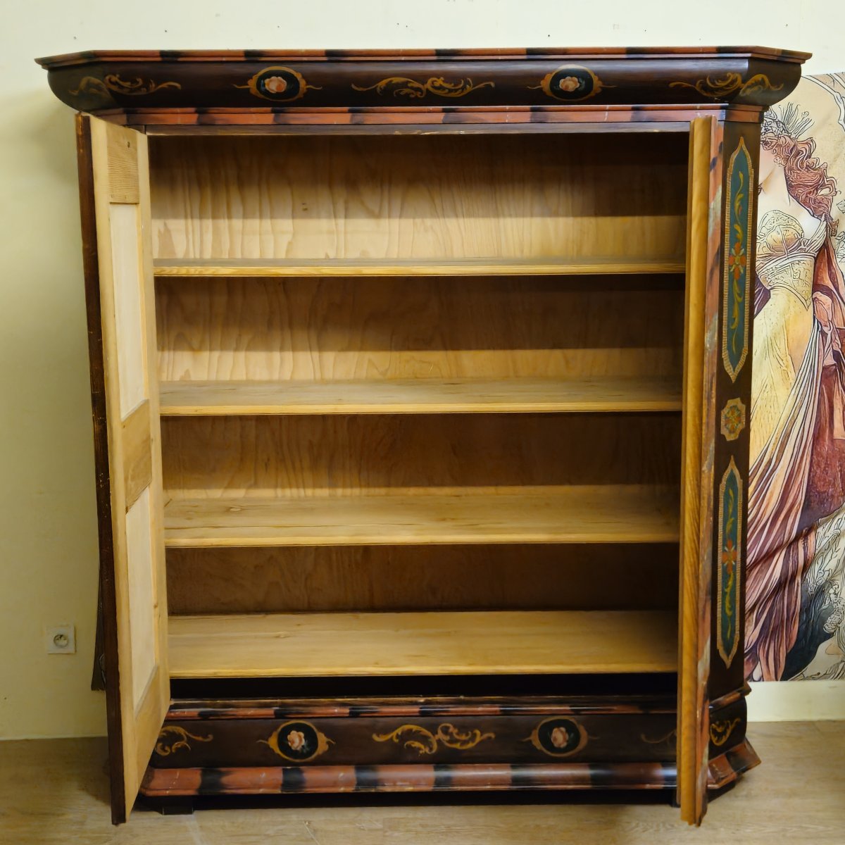 Polychrome Painted Alsatian Wardrobe – Louis XIV Style – Floral Decoration – 19th Century – Folk Art -photo-4