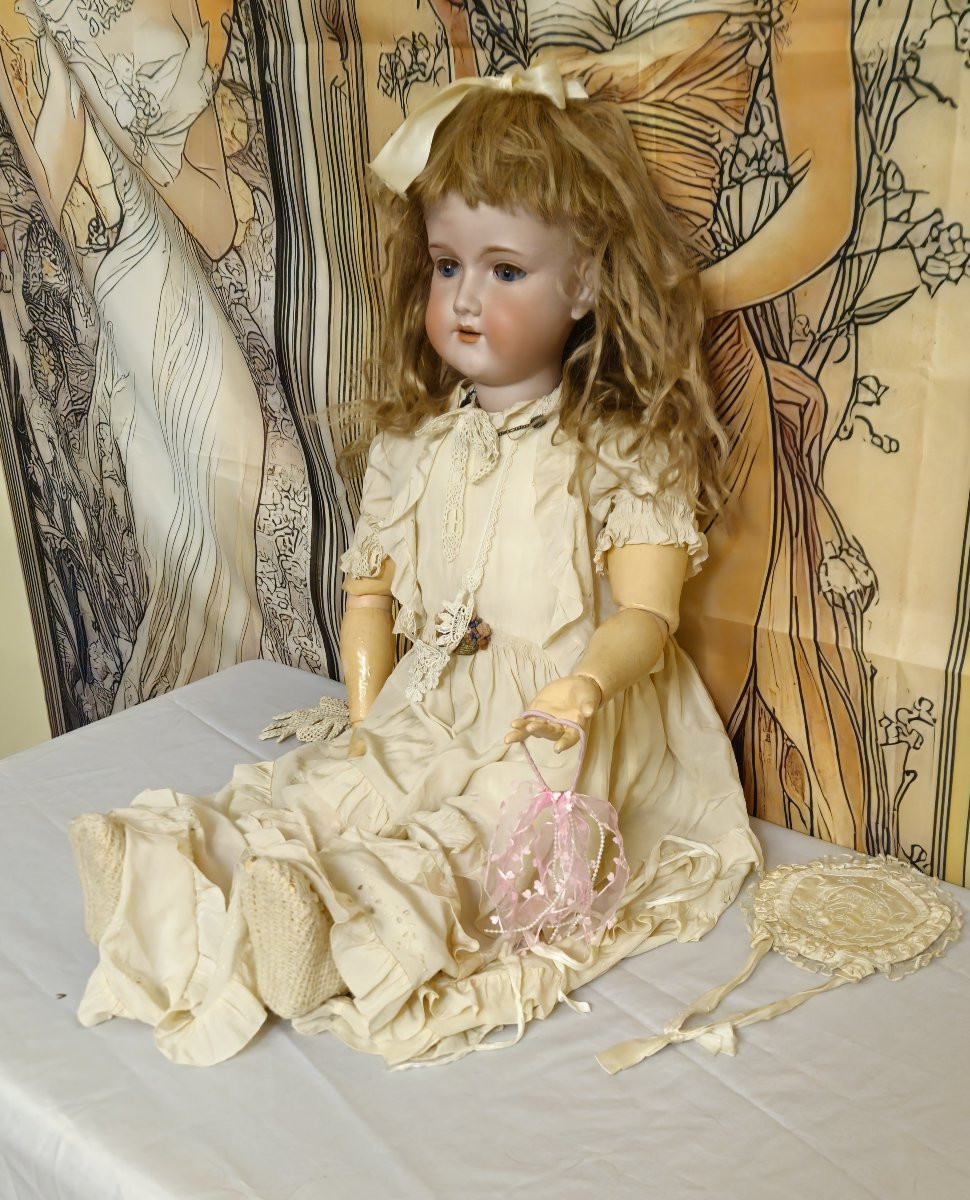 Very Large Antique Porcelain Doll Head A.18m Germany – 100 Cm – Sleeping Eyes – Circa 1930 -photo-1