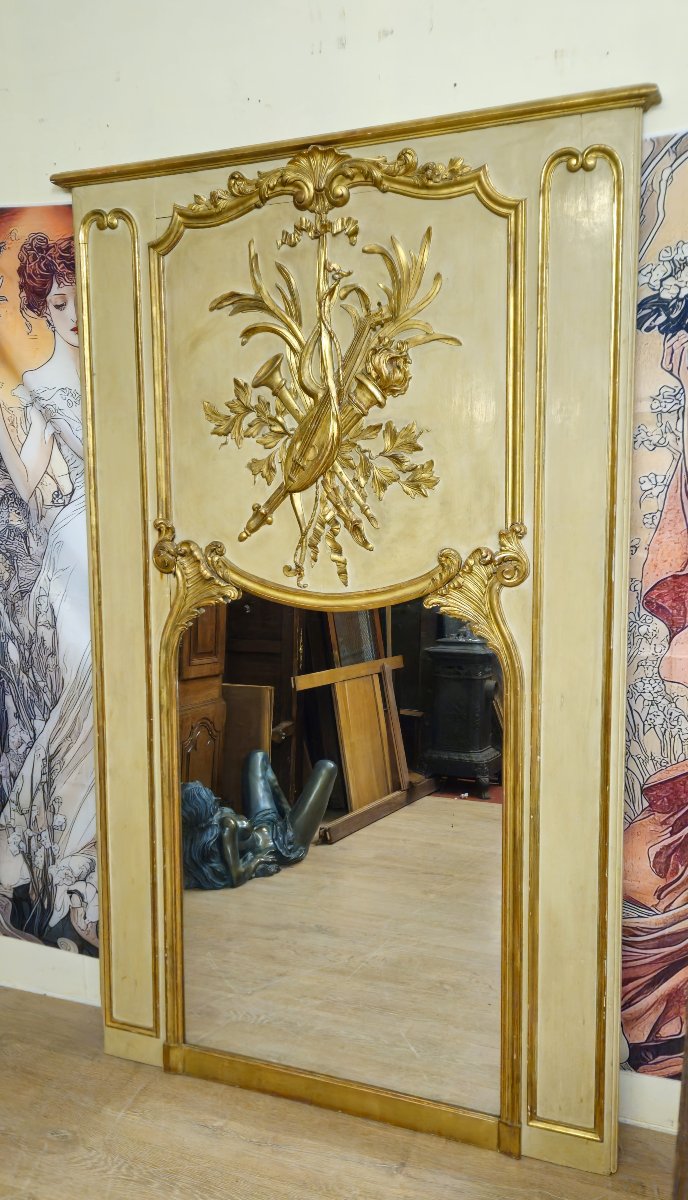 Trés trés important trumeau Louis XVI – miroir et panneau décor aux instruments de musique - -photo-3