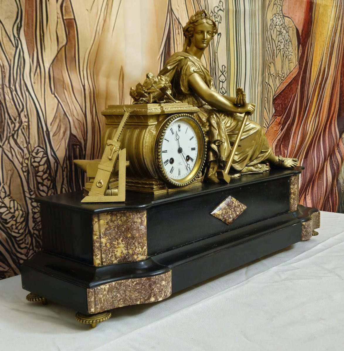 Gilt Spelter Clock With Allegorical Subject – Napoleon III Period – 19th Century -photo-2