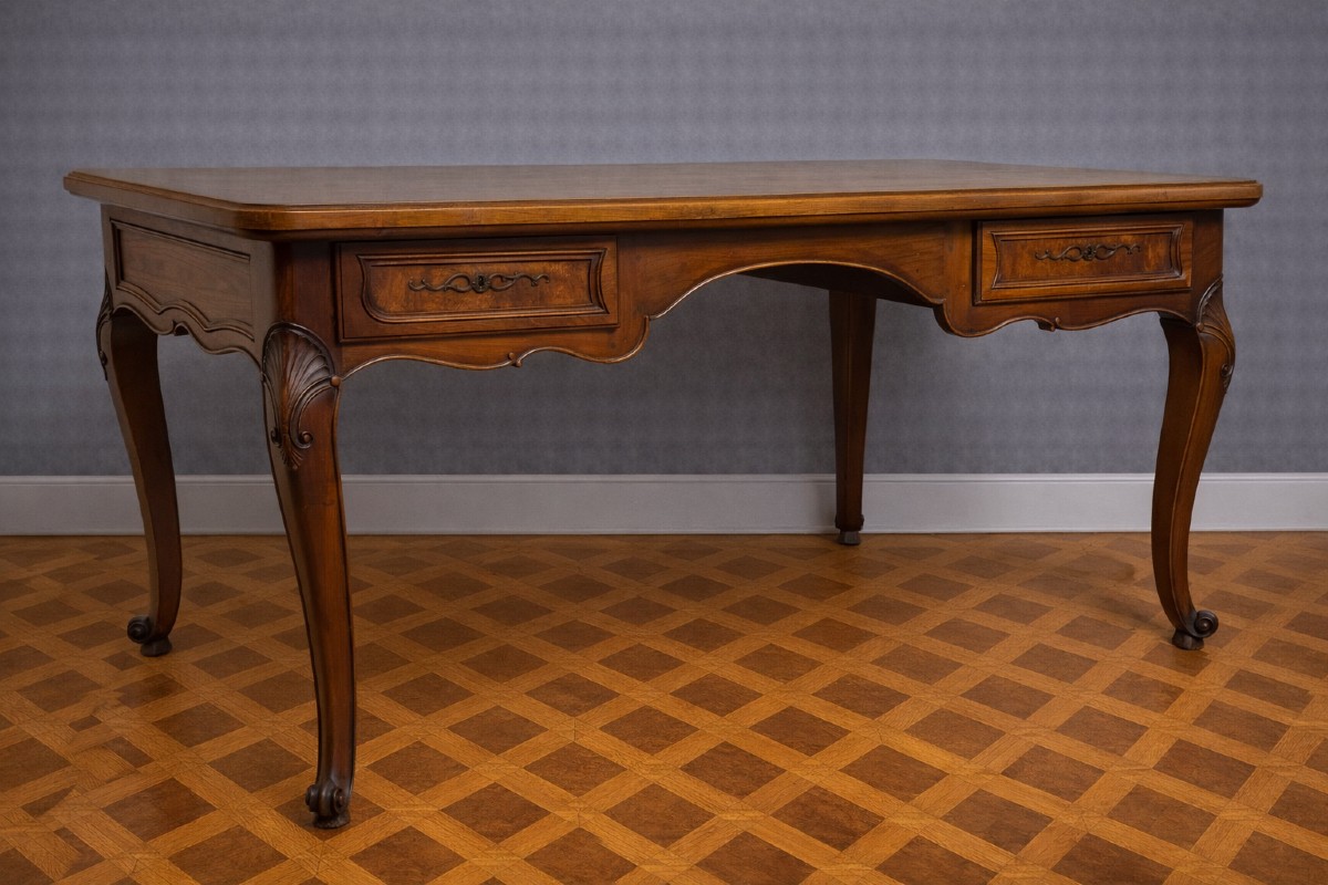Louis XV Style Flat-top Desk In Walnut And Elm – 20th Century
