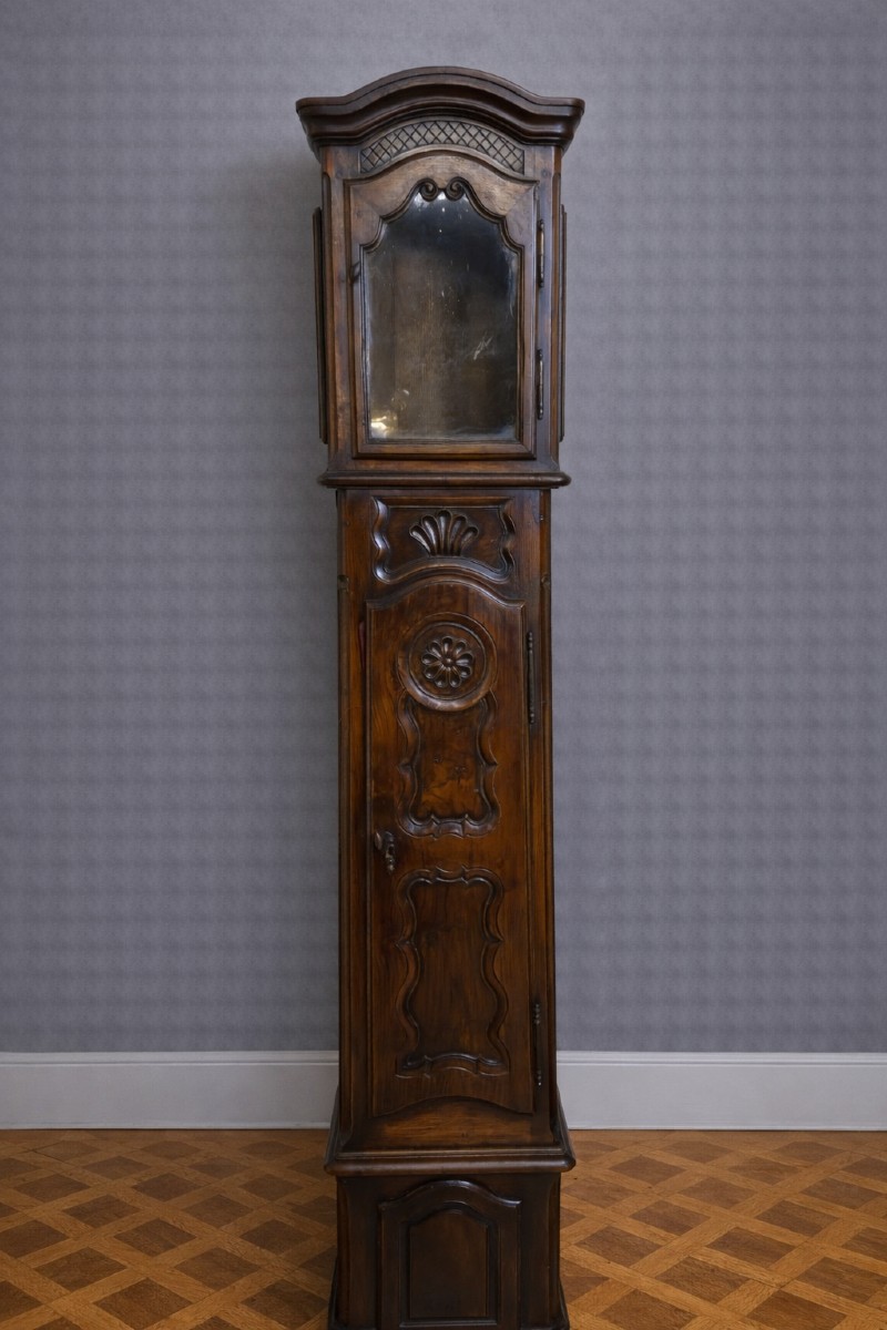 Horloge de parquet / gaine ancienne – époque Louis XV – noyer massif – XVIIIᵉ siècle  