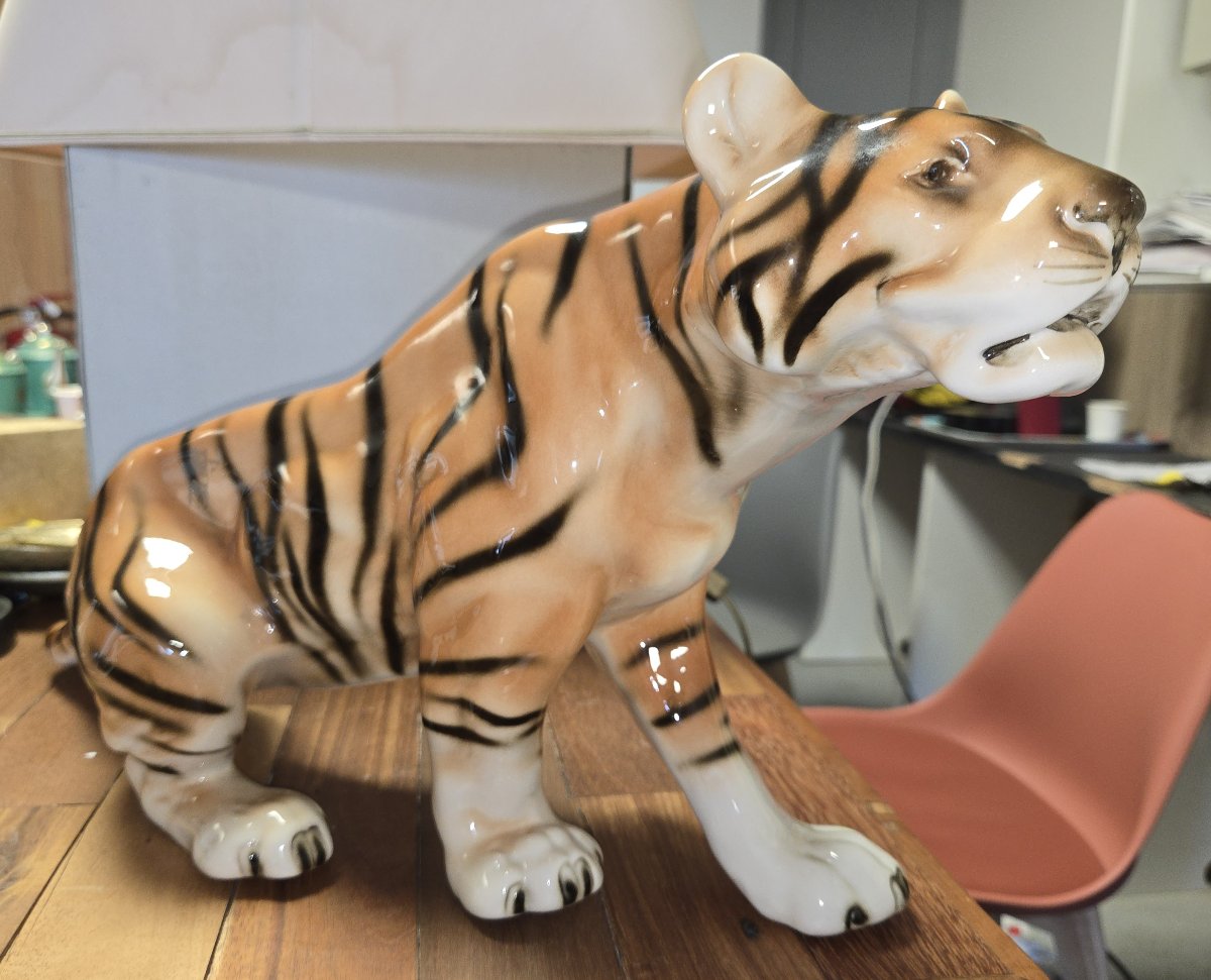 Grand tigre en porcelaine ROYAL DUX – Tchécoslovaquie - Art Déco 1930 - marque au triangle-photo-1
