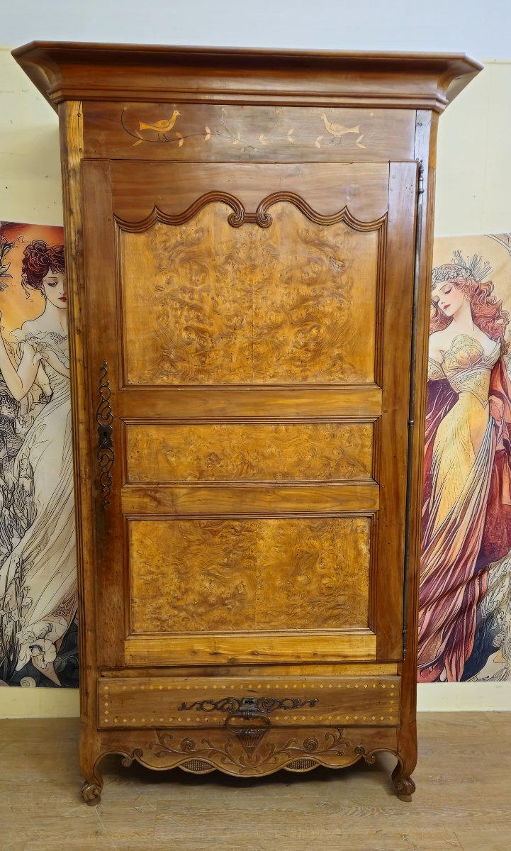 Regional Bonnetière Wardrobe In Walnut And Marquetry – 18th Century-photo-1