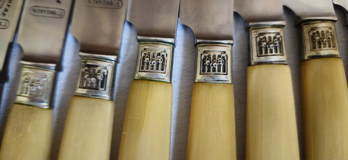 Ancien service de table manches corne, viroles argent gaufré, couteaux La Panthère-photo-5