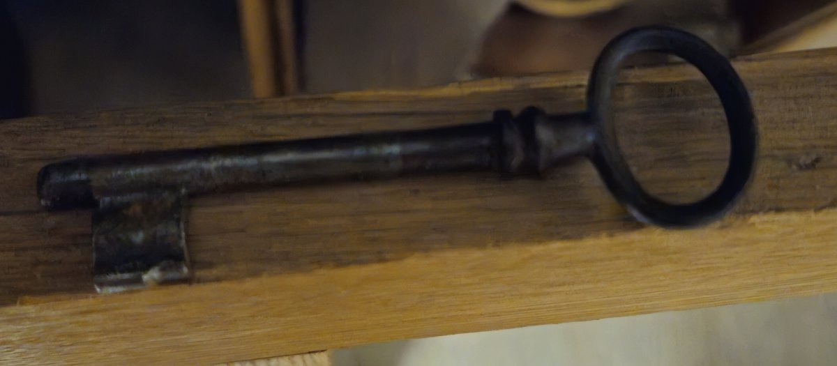 Antique Louis XV Period Clock Casing / Solid Walnut Floor Clock Cabinet-photo-6