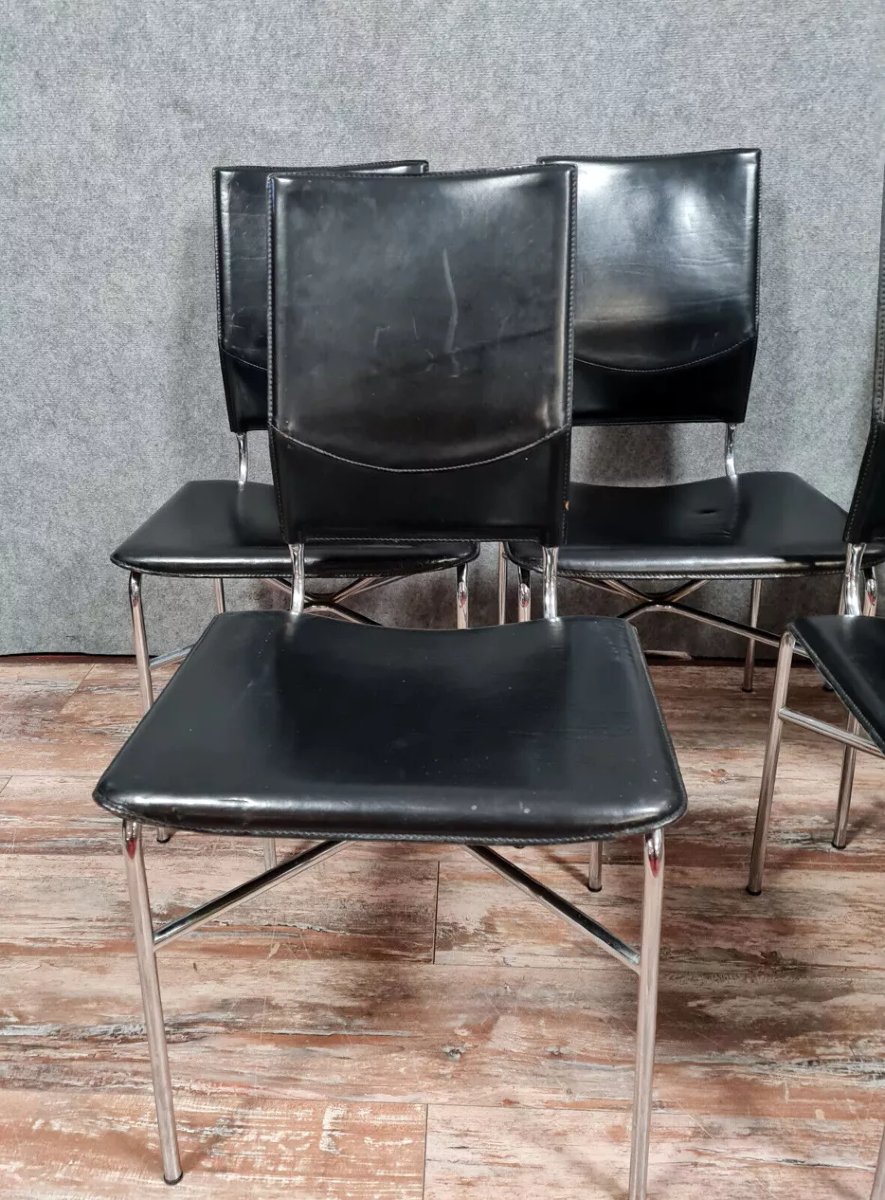 Suite de 5 chaises de salle à manger design Ross Littell pour Matteo Grassi – cuir noir -photo-2