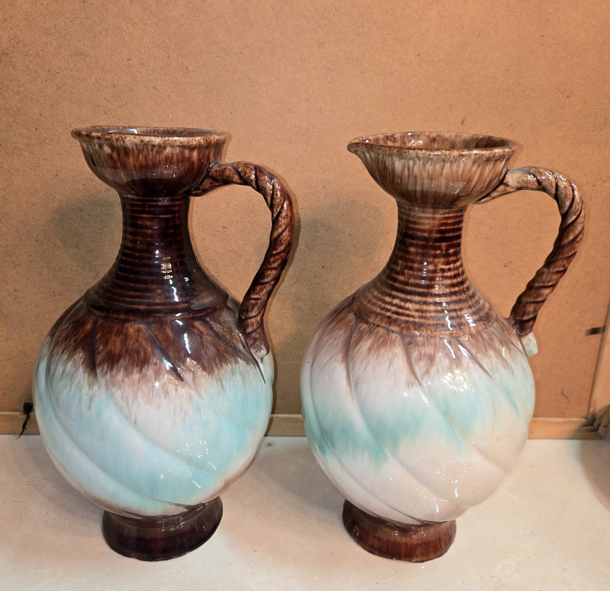 Paire de pichets en céramique émaillée – Travail art déco XXe siècle-photo-2