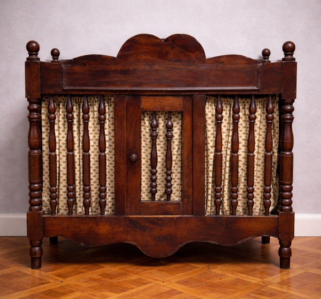 Pannetiére / meuble d’appoint a suspendre / noyer / XVIIIeme  