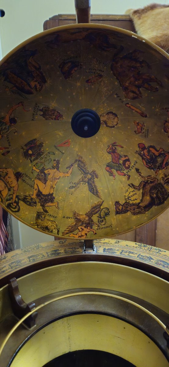 Globe Bar Opening On Tripod Base-photo-5