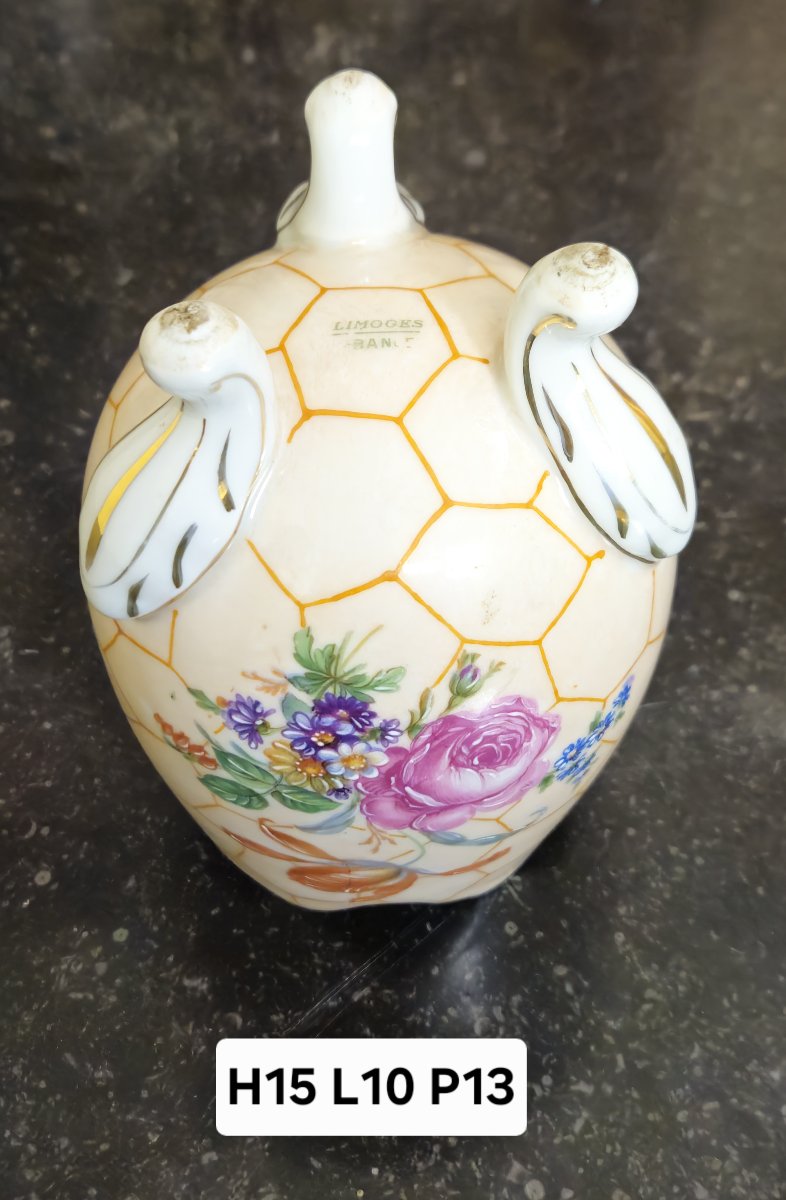 Cache-pot en porcelaine de Limoges – décor floral – forme coquille sur pieds    -photo-7
