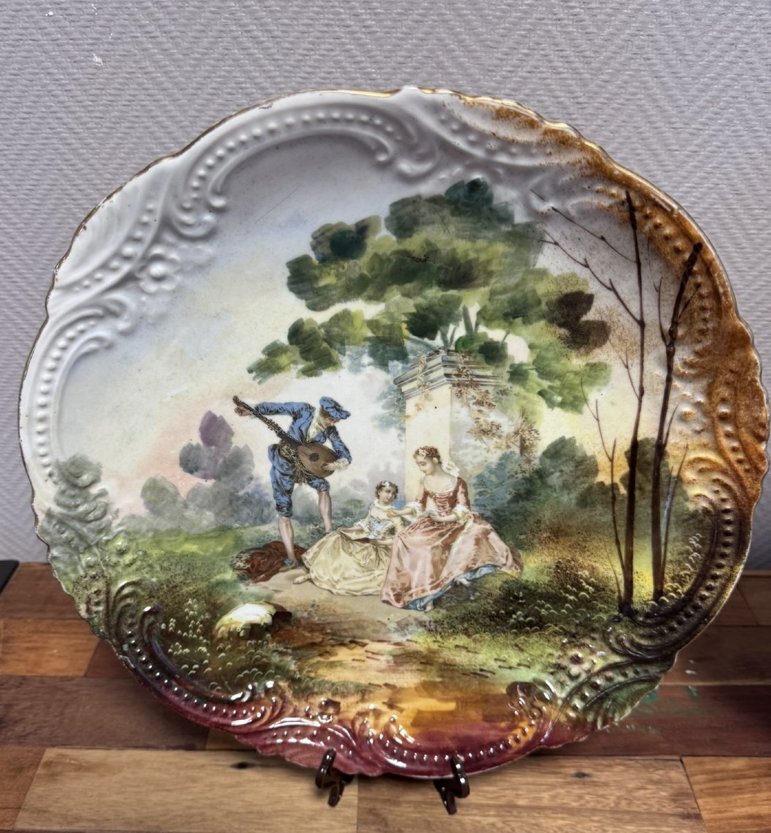 Pair Of Large Limoges Porcelain Dishes - Gallant Decor, P.d Limoges, Late 19th Century-photo-1