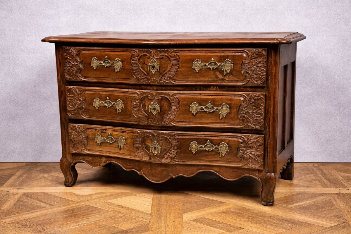An Important Louis XV Lyonnaise Chest Of Drawers In Solid Walnut-photo-2
