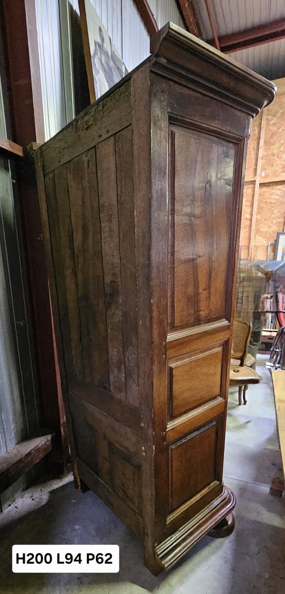 Armoire bonnetiére Louis XIII en noyer massif -photo-6