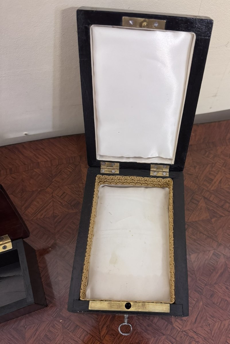 Deux coffrets Napoléon III en bois noirci et filets de laiton – XIXe siècle -photo-4