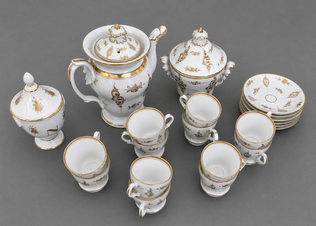 Limoges Porcelain Tea/coffee Set - Maison Giraud, Gold Décor - 19th Century