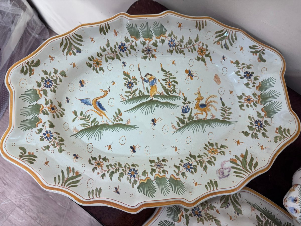 Importante soupière couverte et son présentoir en faïence – Décor polychrome -photo-3