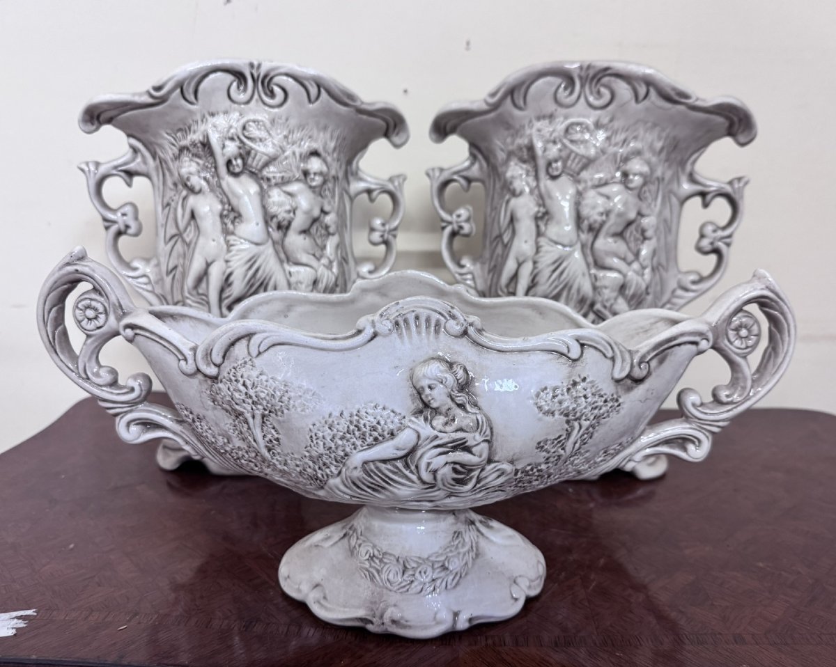 Garniture trois piéces en céramique à décor néo-classique-photo-5