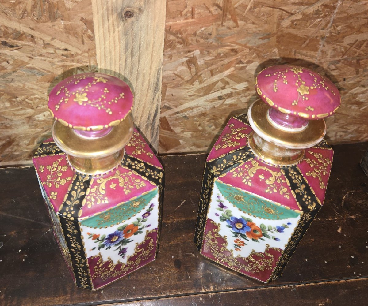 Pair Of Porcelain Flasks With Cut Sides XIXth Century-photo-1