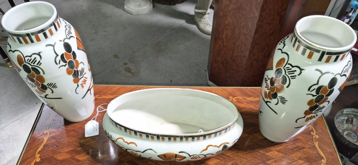 Set With Two Vases And A Centerpiece In Lunéville Earthenware-photo-2