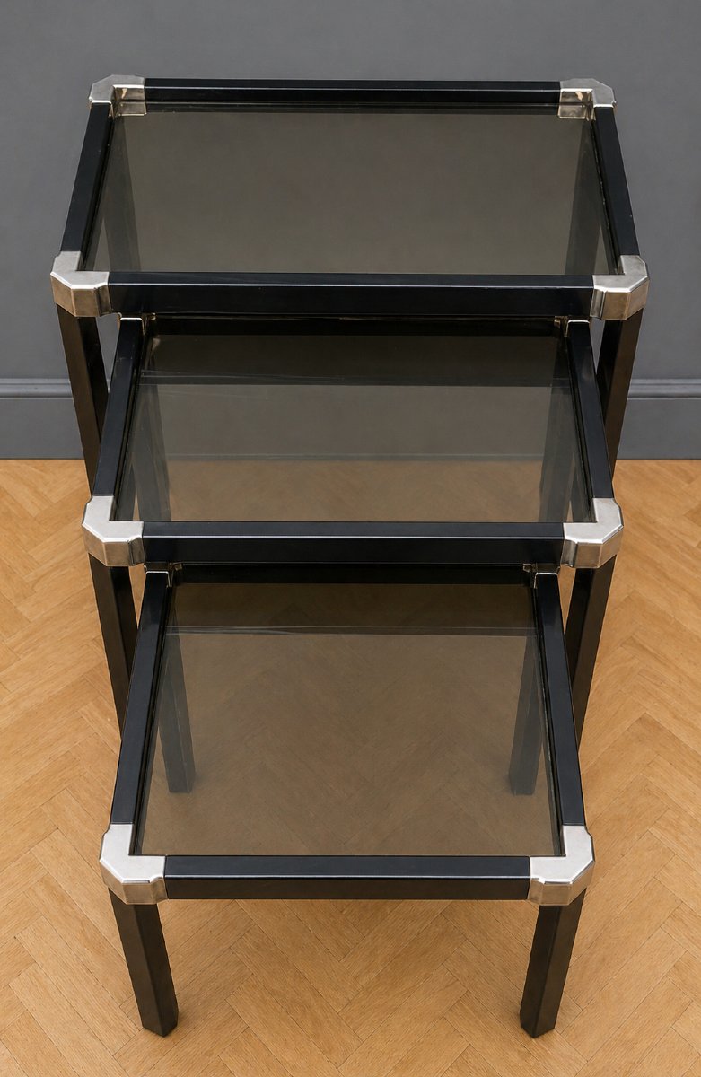 Suite de trois tables gigognes au design moderniste-photo-2