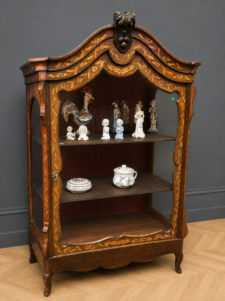 18th Century Dutch Display Case In Marquetry