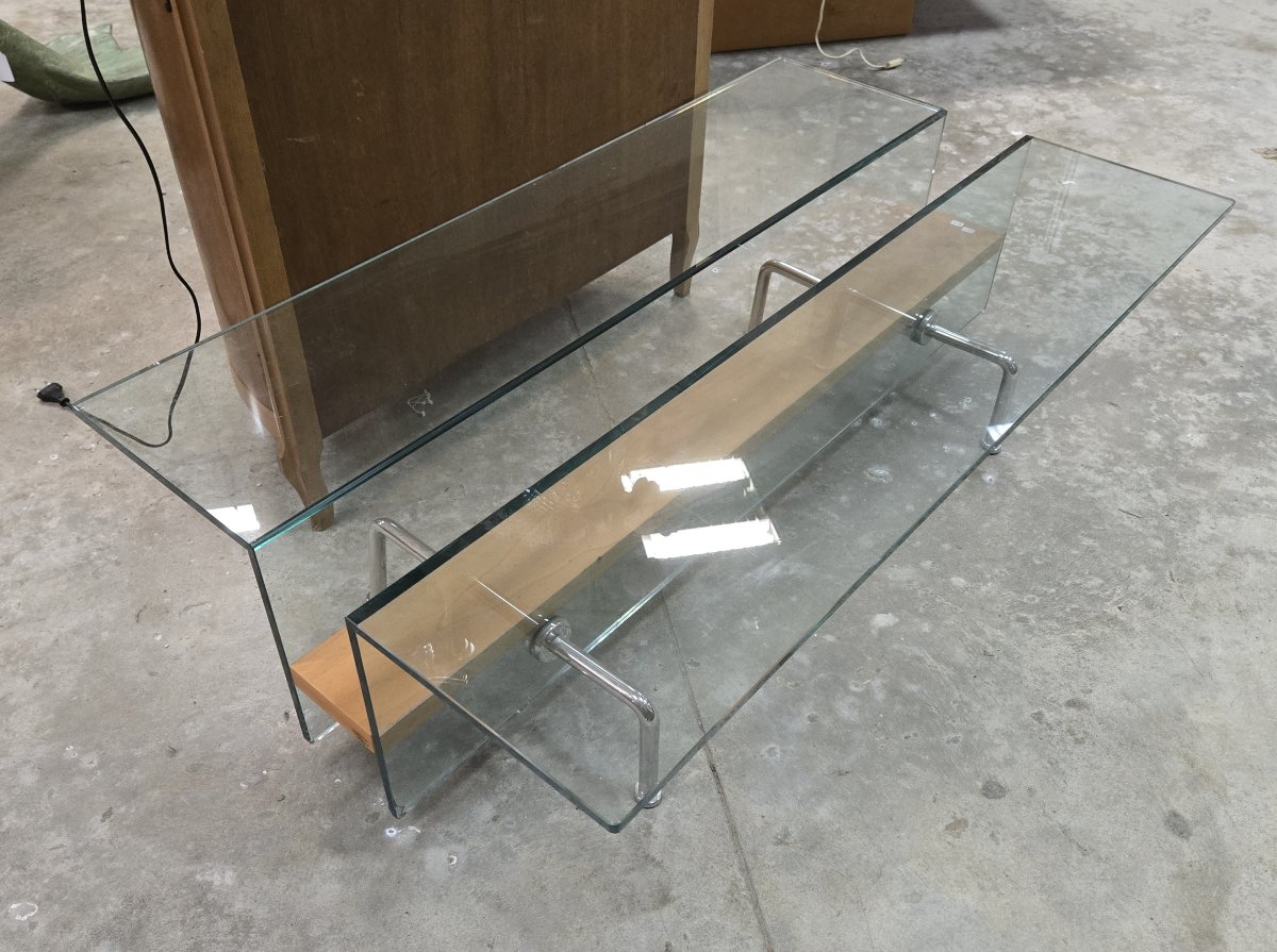 Table basse design des années 1970, alliant transparence et légèreté -photo-2