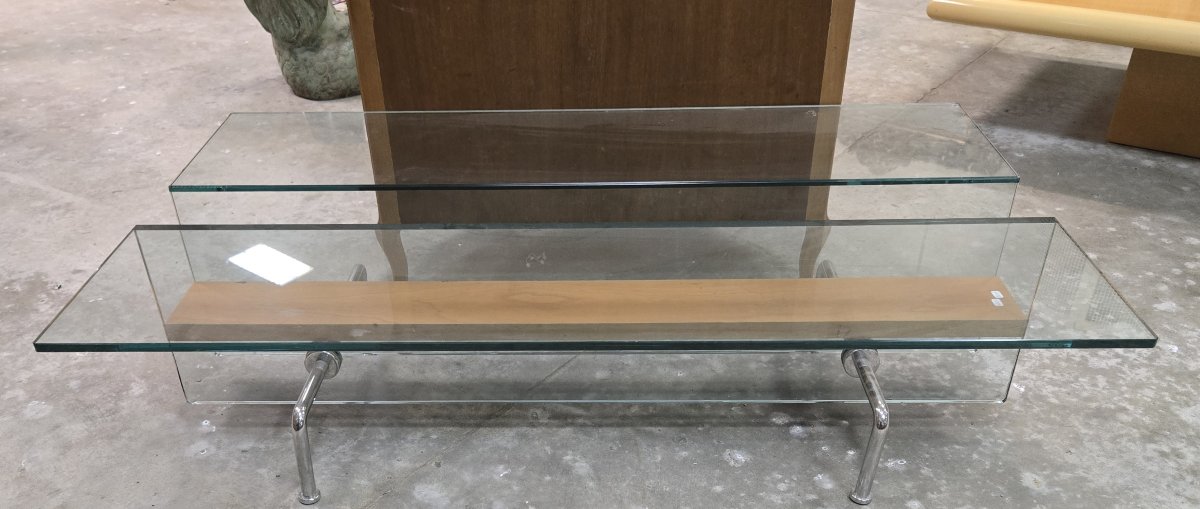 Table basse design des années 1970, alliant transparence et légèreté -photo-4