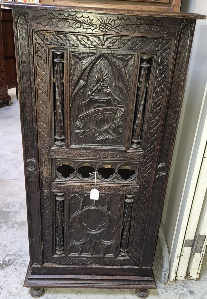 Richly Carved Oak Cabinet Of Gothic Inspiration-photo-5