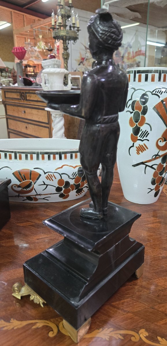 Orientalist Sculpture Of A Nubian In Dark Patina Bronze-photo-6